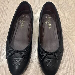 Chanel Black Leather Ballet Flats